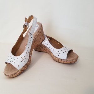 Women's Wedge Sandal, Leather, White, size 7M